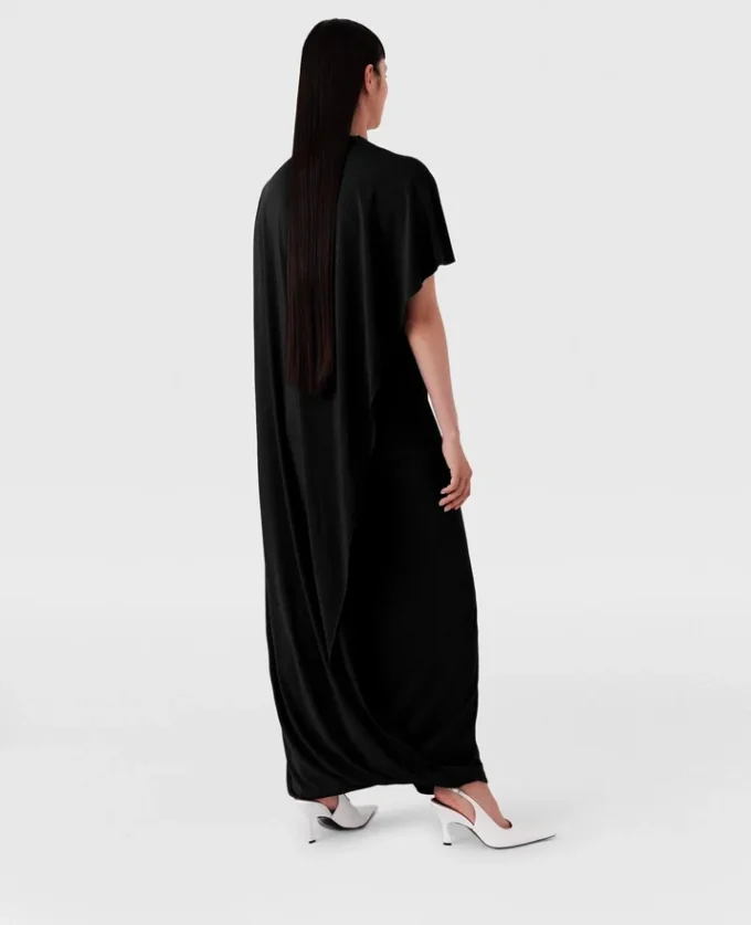 Asymmetrisches Cape-Maxikleid