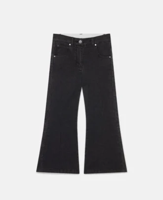 Ausgestellte Jeans