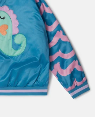 Bomberjacke aus Satin mit Seepferdchen-Stickerei