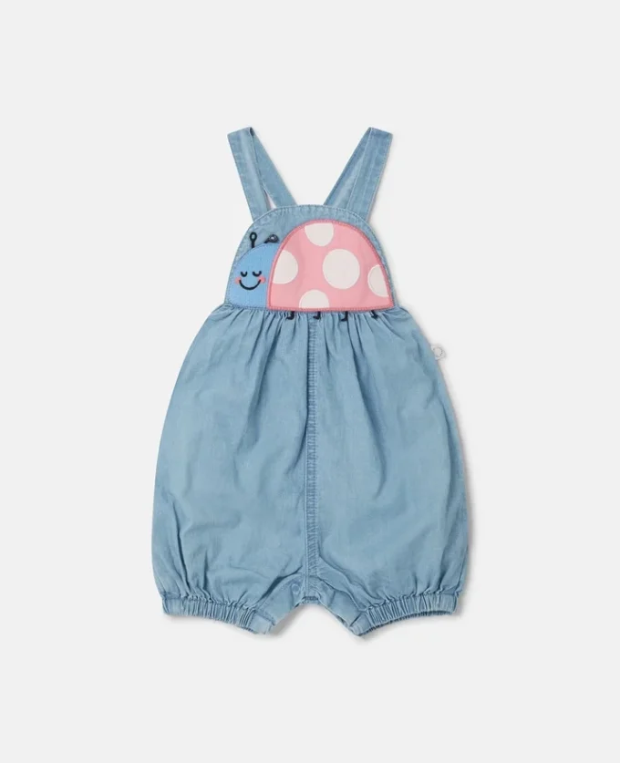 Denim-Strampler mit Marienkäfer-Stickerei