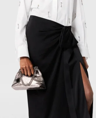 Falabella Crossbody-Tasche mit Metall-Kordelzug und Cracked-Effekt