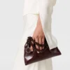 Satin-Oberteil mit Cape-Ärmeln und Cut-outs