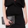 Midi-Kleid mit tiefem V-Ausschnitt und Kapuzenärmeln