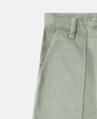 Farblich abgestimmte Jeans mit geradem Bein