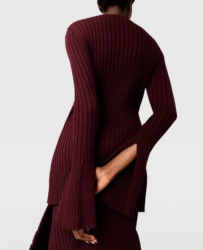 Gerippte Strickjacke mit langen Ärmeln