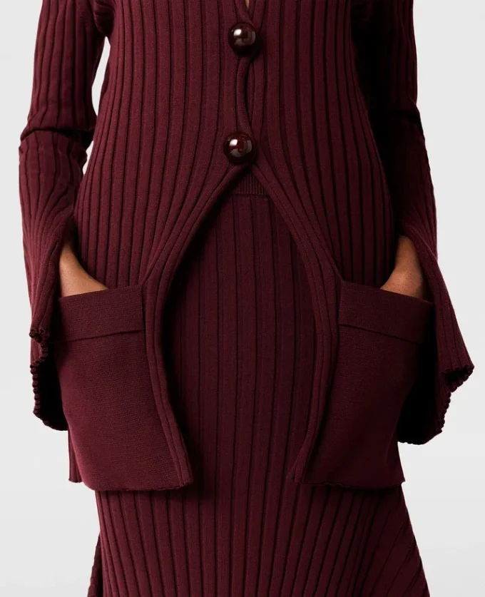 Gerippte Strickjacke mit langen Ärmeln