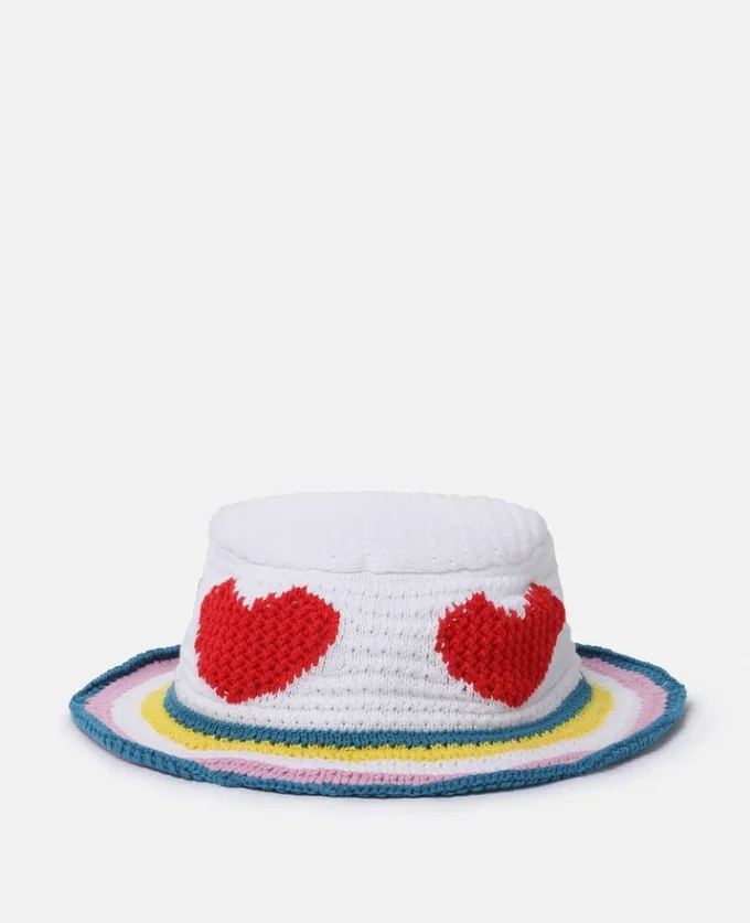 Häkel-Bucket-Hat mit Herz