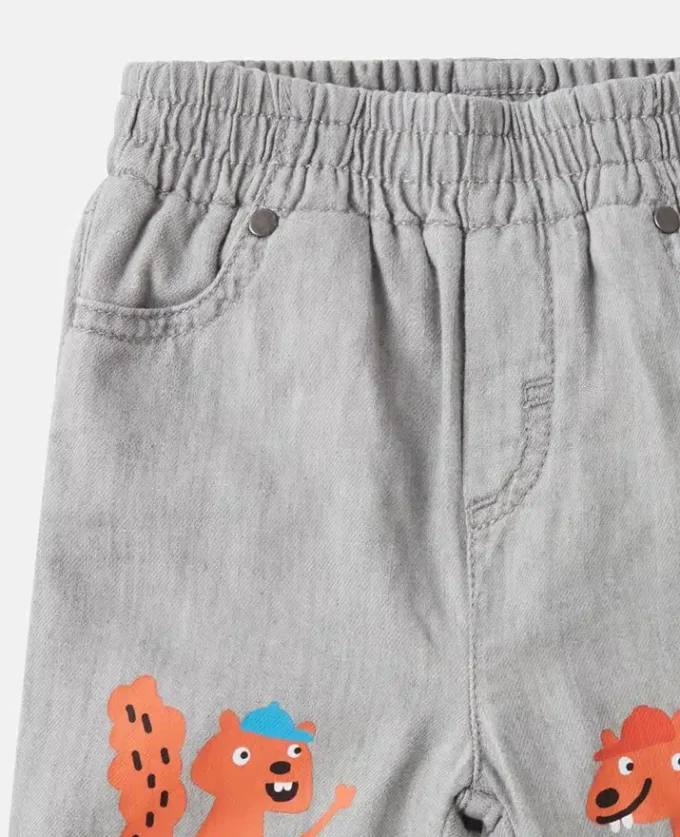 Jeans mit Eichhörnchen-Grafik