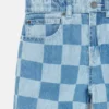 Jeans mit Schachbrettmuster