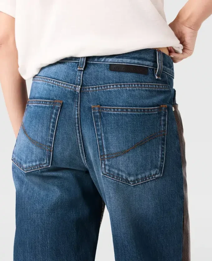 Jeans mit Schlangenpanel