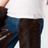 Jeans mit Schlangenpanel