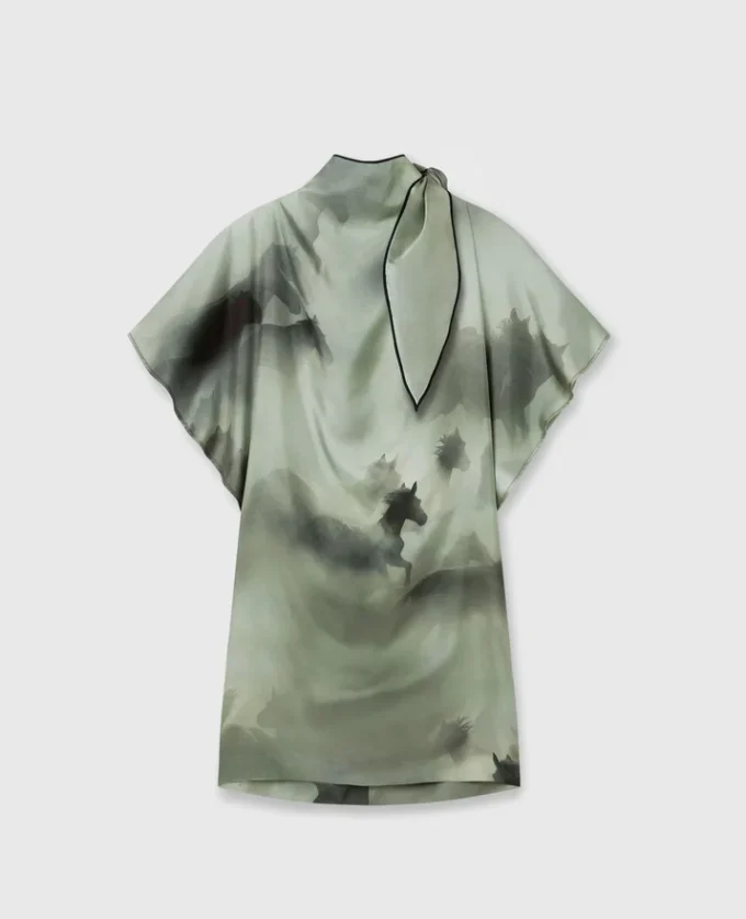 Kleid mit Pferdemuster