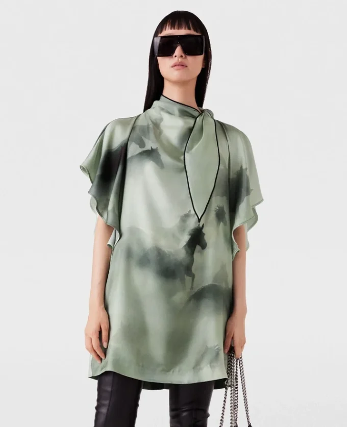 Kleid mit Pferdemuster