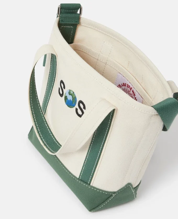Kleine Tasche mit SOS-Stickerei