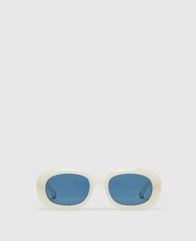 Klobige ovale Sonnenbrille