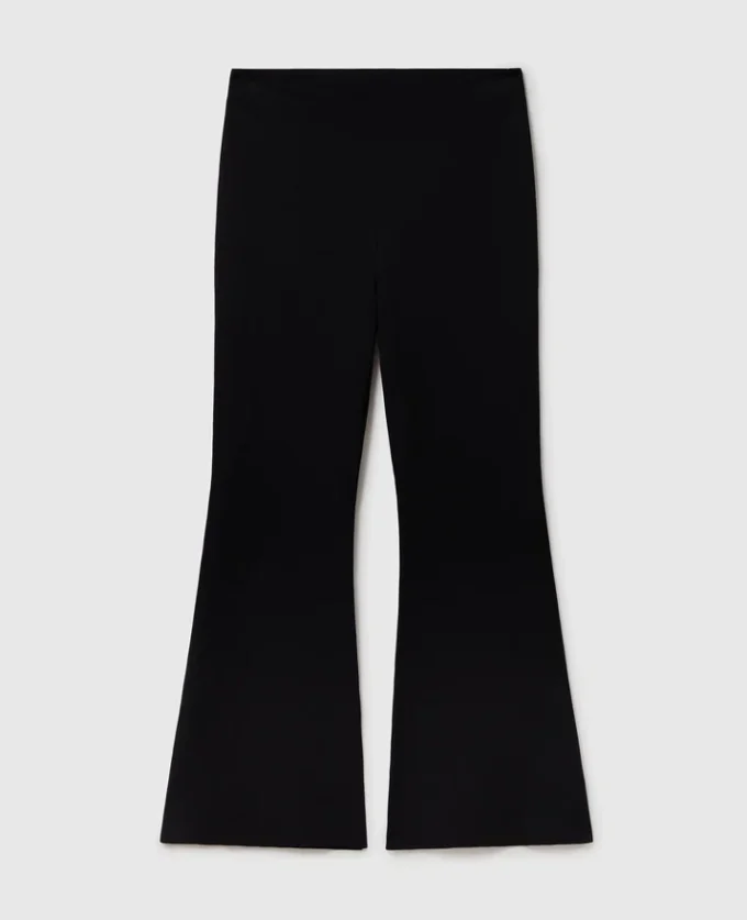 Kompakte Strickhose mit ausgestelltem Bein