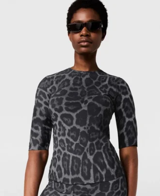 Kurzarm-T-Shirt mit Leopardenmuster