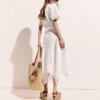Kurzärmeliges Midi-Kleid mit Gürtel