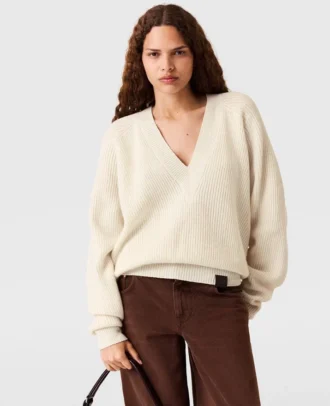 Langärmeliger Pullover mit V-Ausschnitt