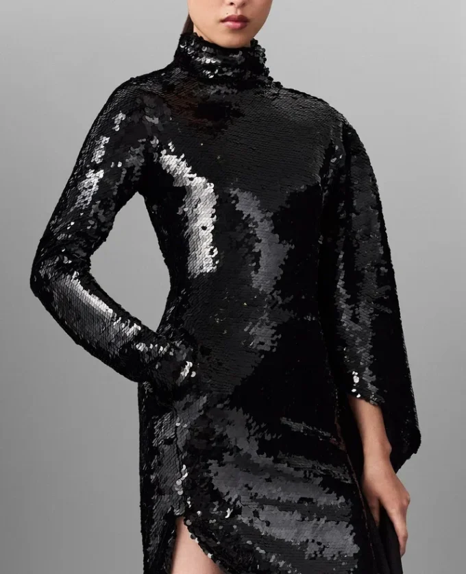 Langärmeliges, drapiertes Minikleid mit Pailletten