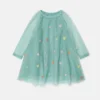 Langärmliges Kleid mit Herzstickerei
