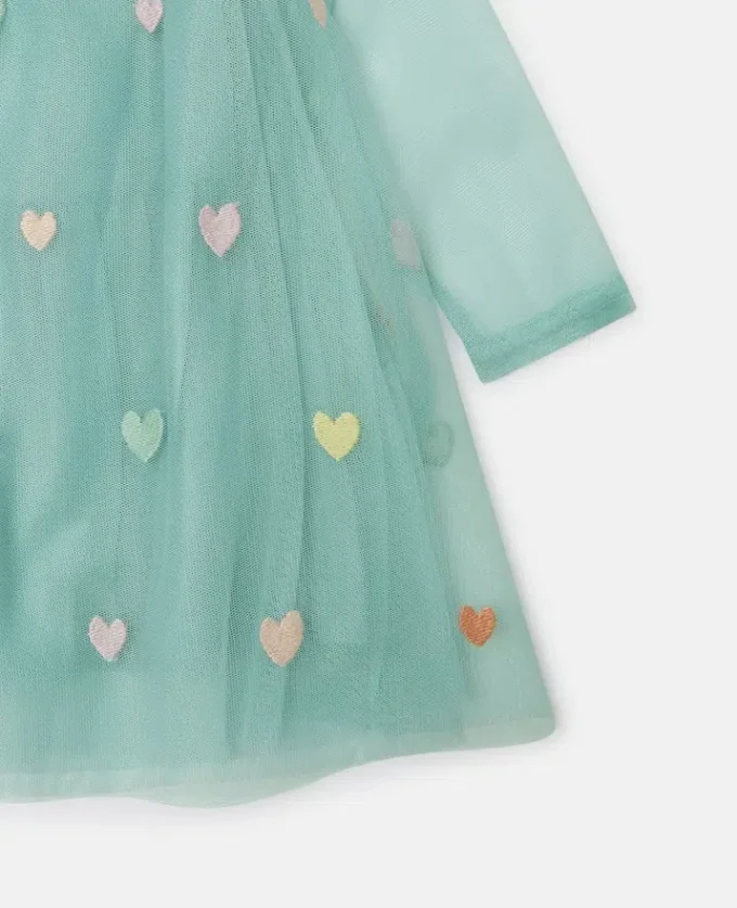 Langärmliges Kleid mit Herzstickerei