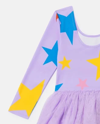 Langärmliges Kleid mit Sternenprint und Tüllrock