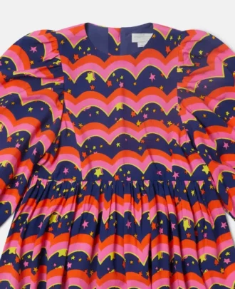 Langärmliges Kleid mit Wellenprint