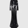 Langärmliges, rückenfrei Kleid mit Pailletten