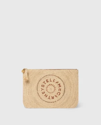 Logo-Clutch aus Raffia