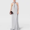 Maxikleid aus Satin mit Kugelketten-Halterneck