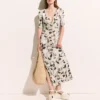 Midi-Kleid mit Kirschprint und halben Ärmeln