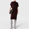 Midi-Kleid mit Schlangenprint und Schulterpolstern