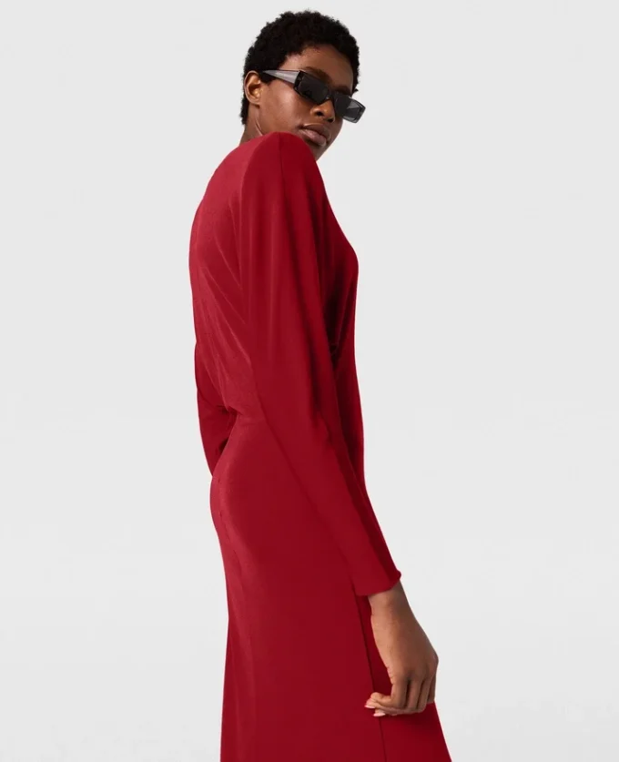 Midi-Kleid mit Schulterpolstern und langen Ärmeln