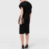Midi-Kleid mit tiefem V-Ausschnitt und Kapuzenärmeln