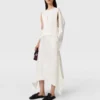 Satin-Oberteil mit Cape-Ärmeln und Cut-outs