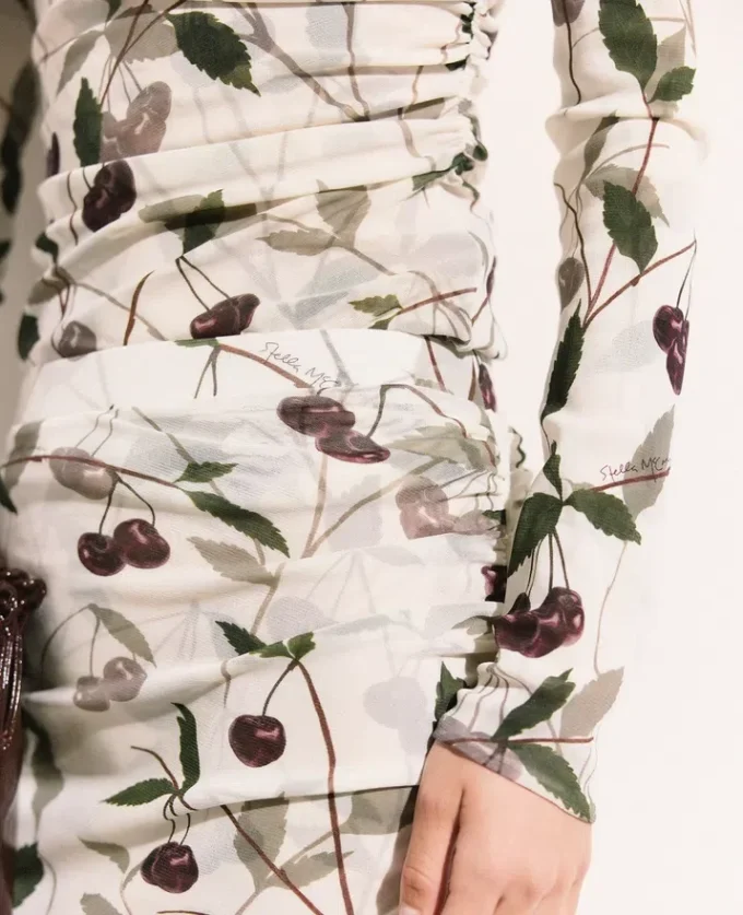 Midi-Rock mit Kirschprint