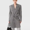 Mini-Kleid mit doppelreihigem Nadelstreifenblazer