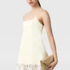 Minikleid aus Satin mit Spitzenbesatz
