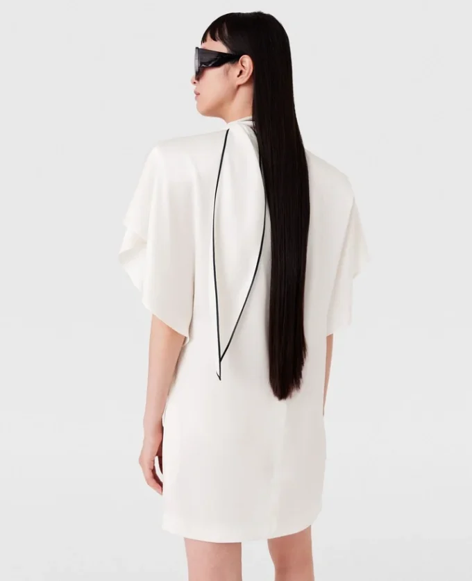 Minikleid mit Krawattenkragen
