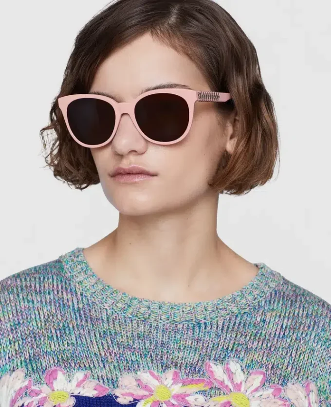 Ovale Sonnenbrille