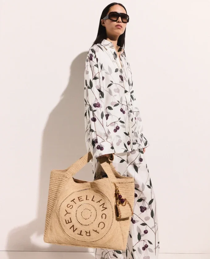 Oversized-Hemd mit Kirschprint