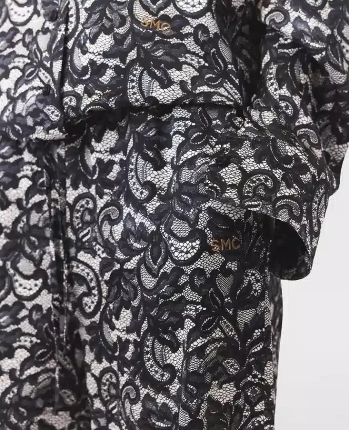 Oversized-Hose mit Kordelzug und Spitzenprint
