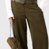Plissierte Hose mit geradem Bein