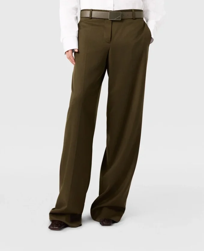 Plissierte Hose mit geradem Bein