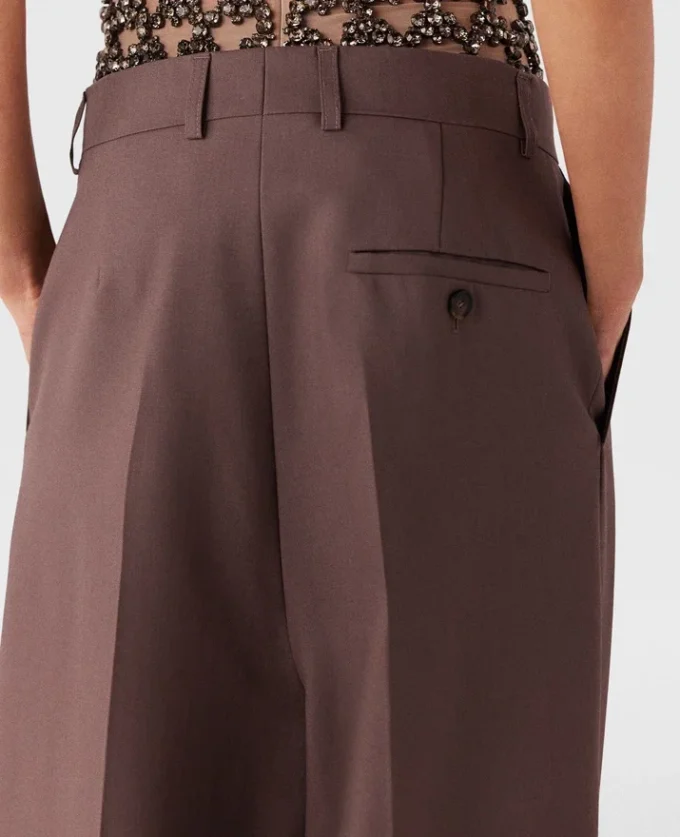 Plissierte Hose mit niedriger Leibhöhe