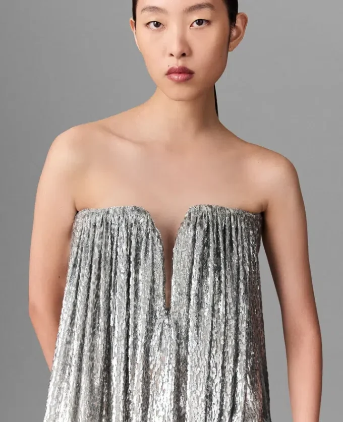 Plissiertes Kleid aus Metallic-Samt
