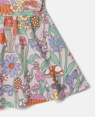 Plissiertes Kleid mit Flügelärmeln und Waldmotiv