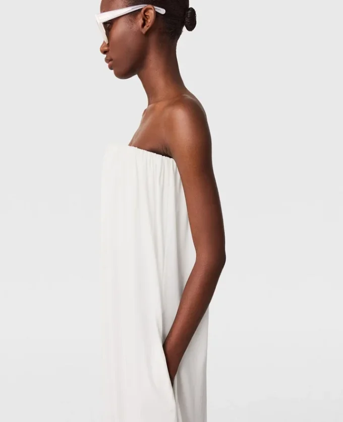 Plissiertes trägerloses Kleid aus Seidenmischung