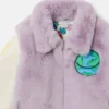 Plüsch-Teddyjacke mit Earth Friends-Grafik